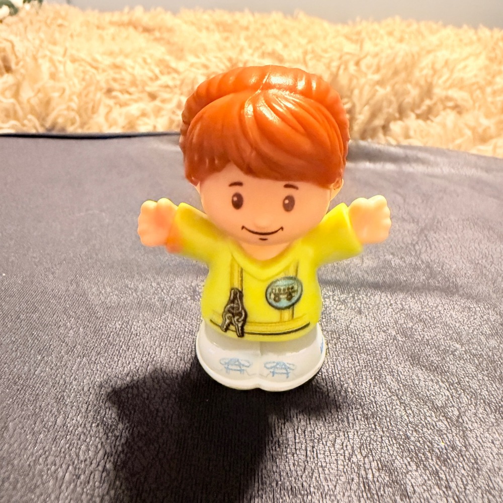 Fisher-Price Little People Girl Kids OS Yellow Excellent Orange Ponytail